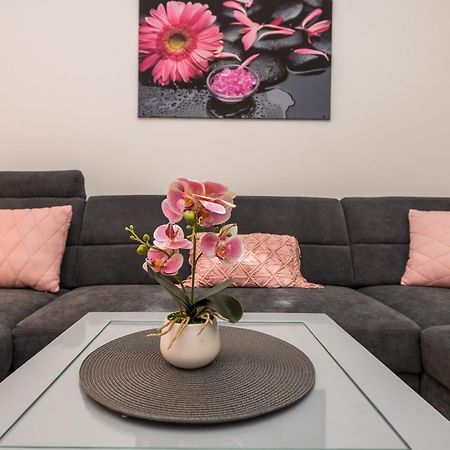 Villa Jana Luxury Apartments Novalja Zimmer foto