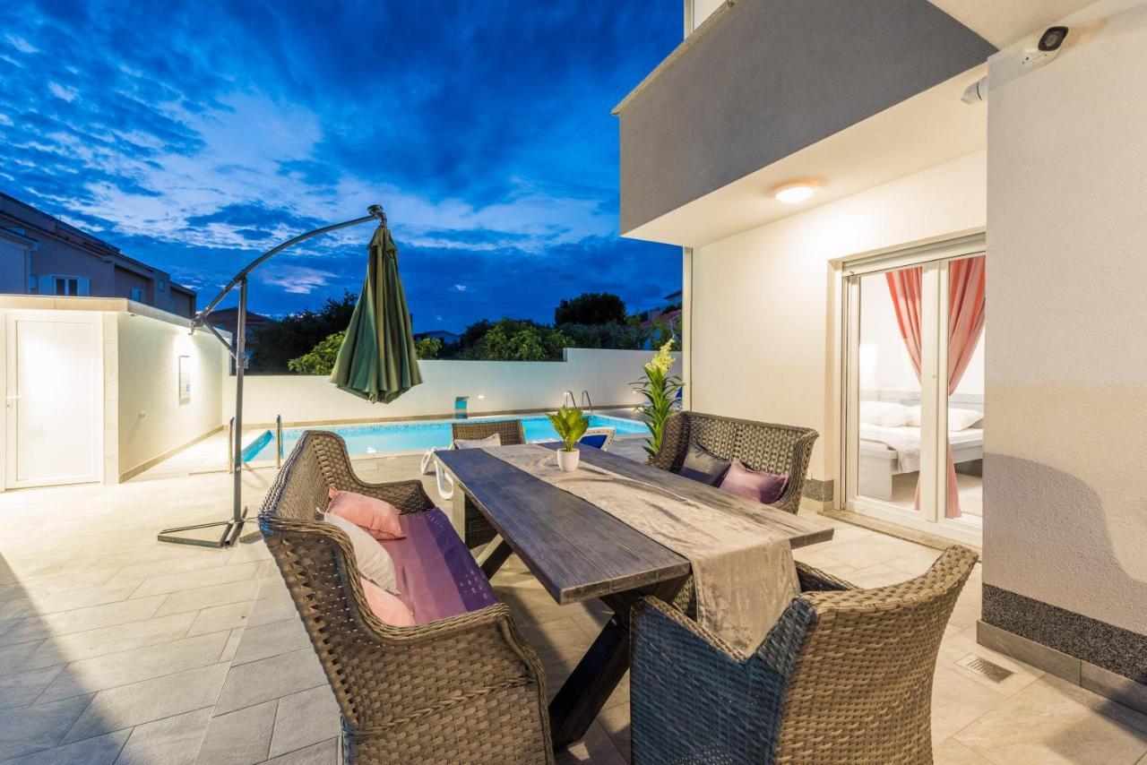 Villa Jana Luxury Apartments Novalja Exterior foto