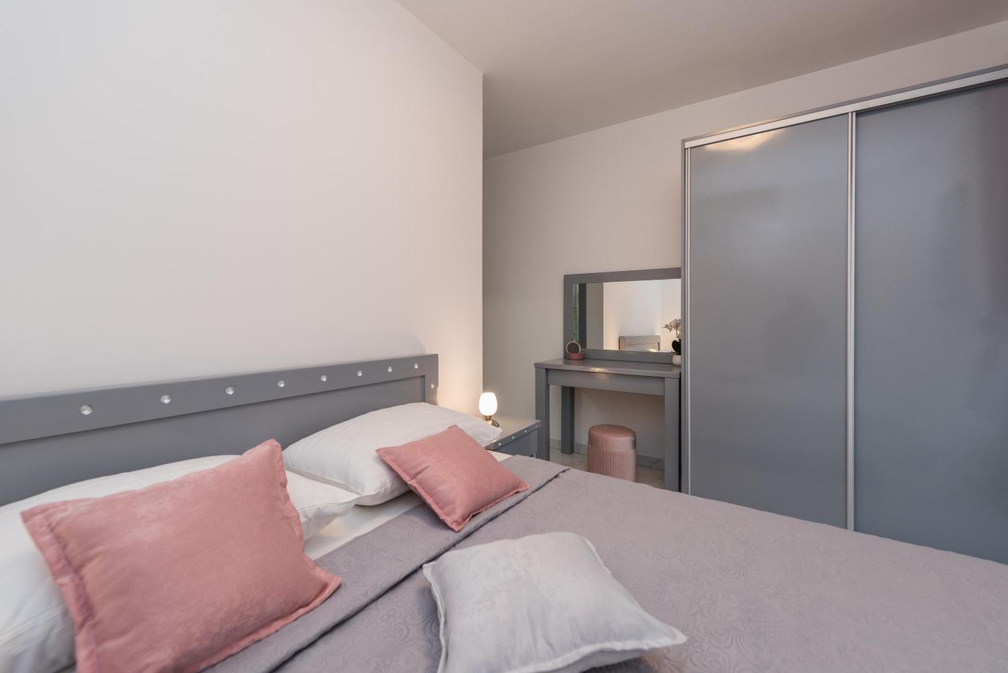 Villa Jana Luxury Apartments Novalja Zimmer foto